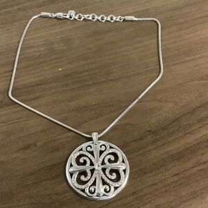 Elegant Silver Pendant Necklace